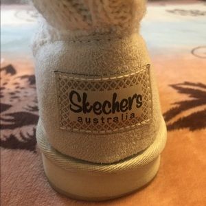 BOOTS   “ SKECHERS “